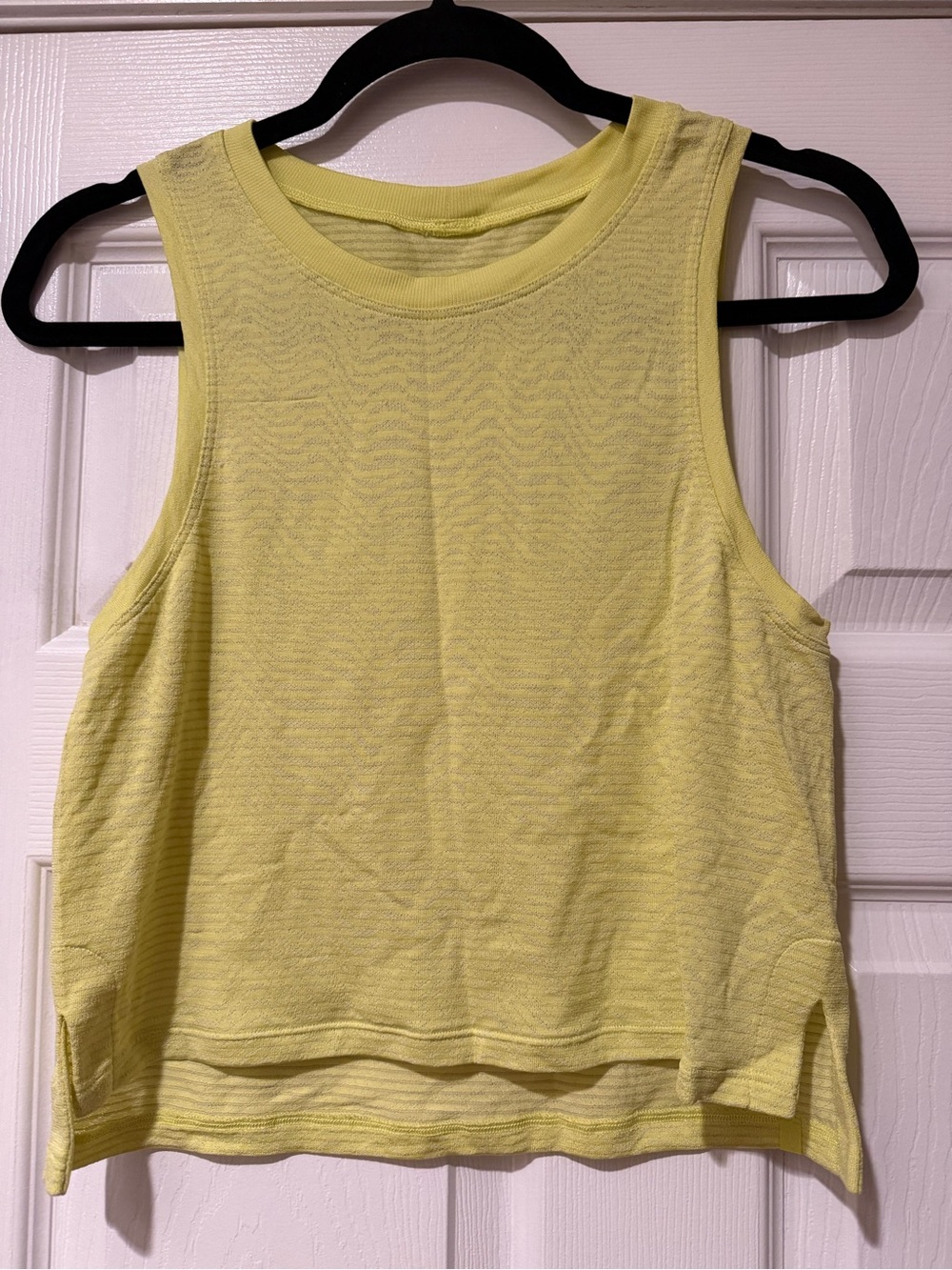 lululemon athletica Sleeveless Crop Tank in Pale Yellow